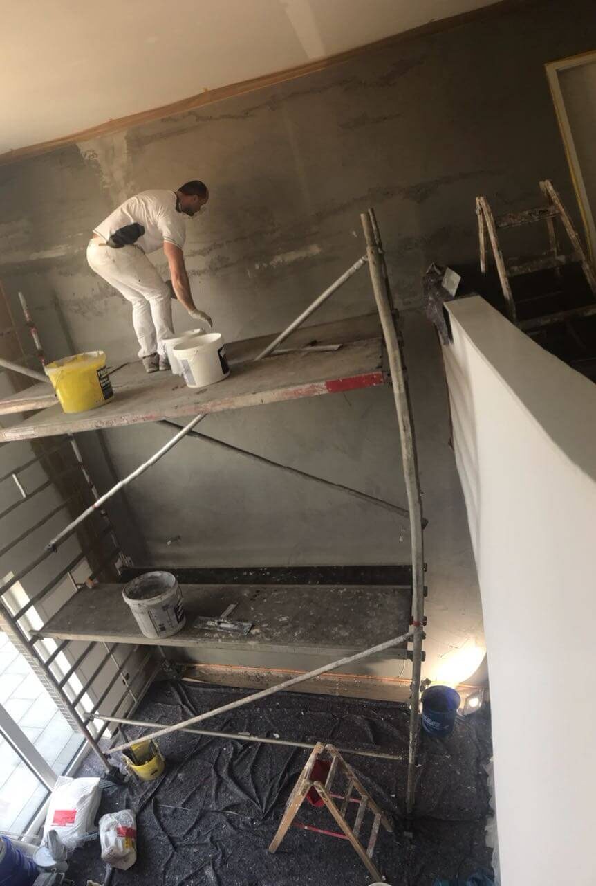 Innenbaustelle während Renovierungsarbeiten
